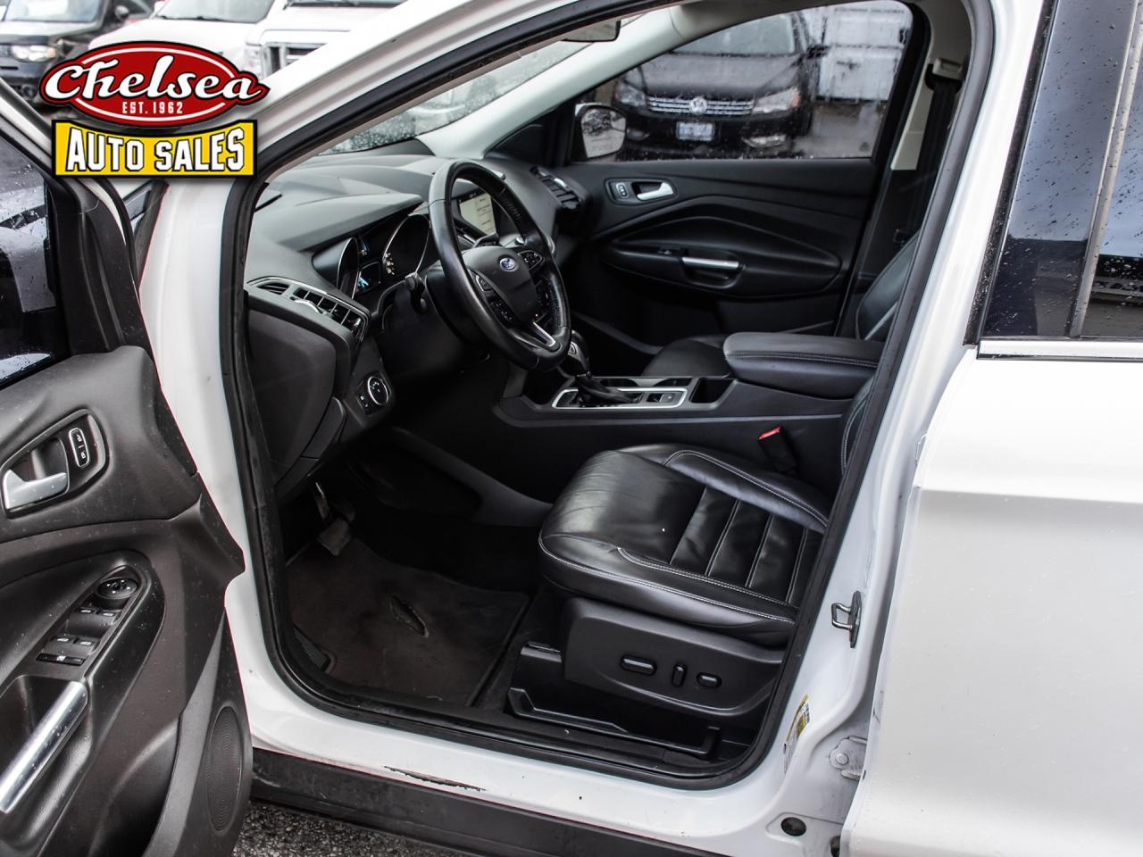 2018 Ford Escape SEL 4WD Photo