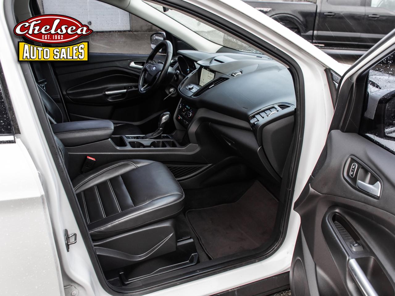 2018 Ford Escape SEL 4WD Photo