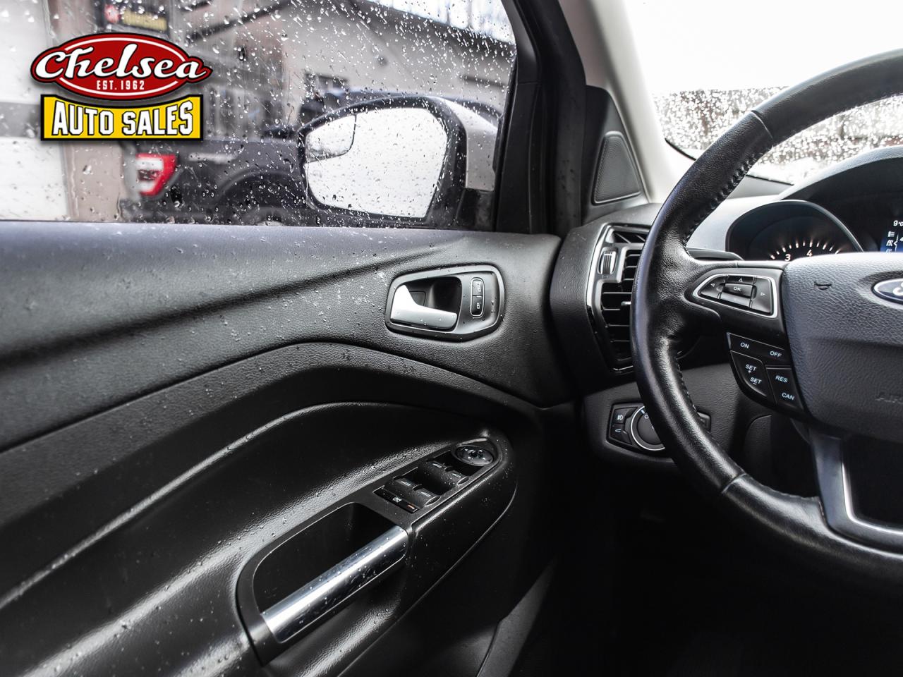 2018 Ford Escape SEL 4WD Photo