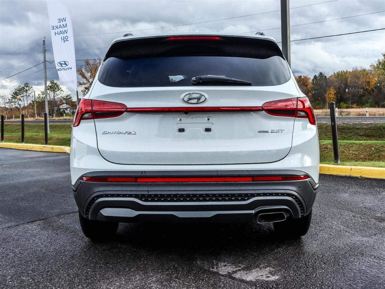 2022 Hyundai Santa Fe Urban 4dr All-Wheel Drive Photo3