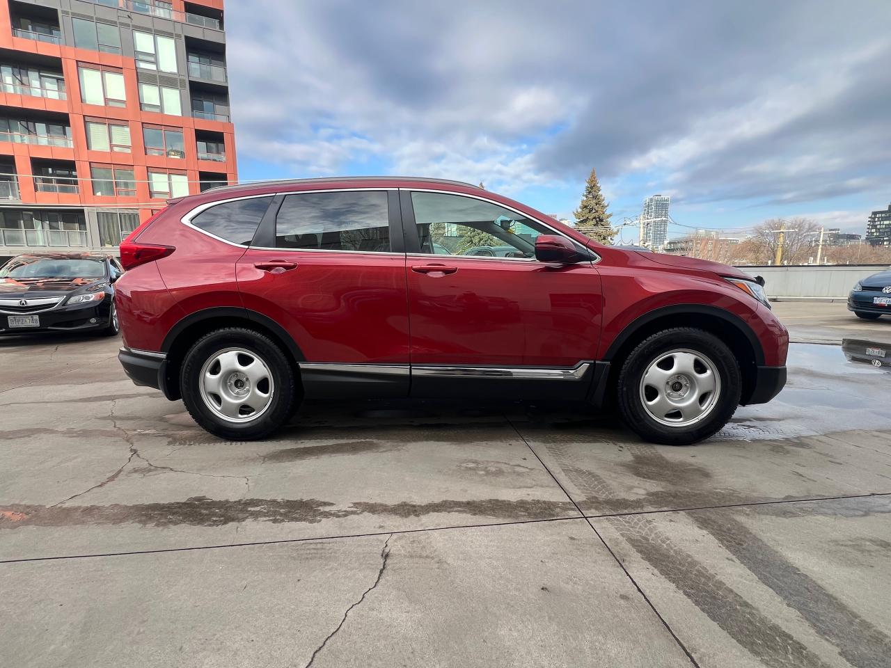 2019 Honda CR-V Touring 4dr All-wheel Drive Photo