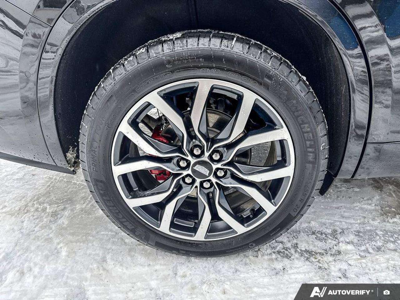 2025 Cadillac XT6 LOADED. SURROUND VISION RECORDER. AIR IONIZER. CERTIFIED. Photo