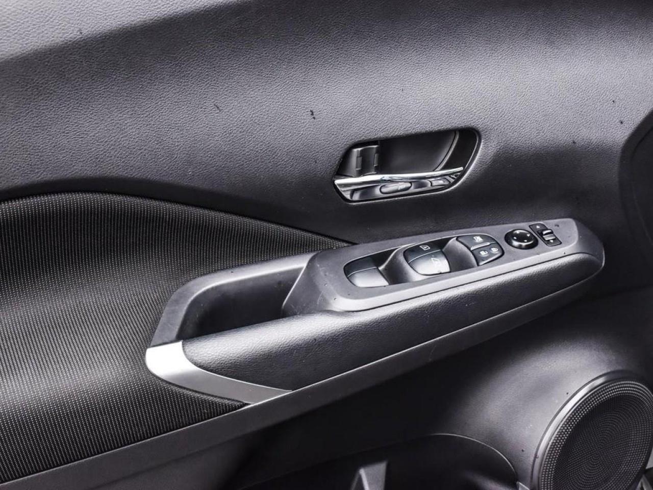 2024 Nissan Kicks SV 4dr Front-Wheel Drive Photo