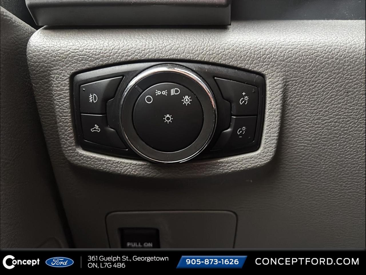 2020 Ford F-150 300A   LOW KM   2.7L   TRAILER TOW PKG Photo