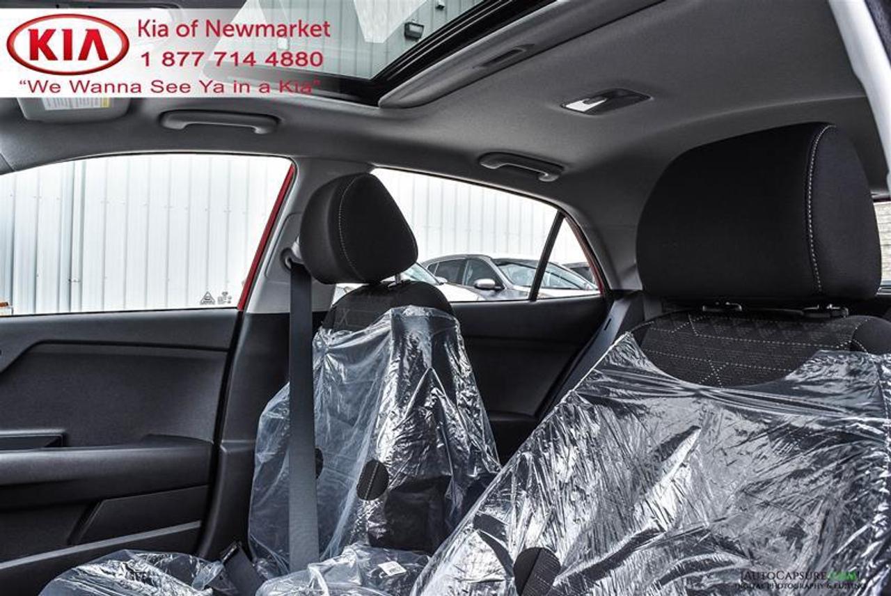 2021 Kia Rio LX Premium 4dr Hatchback Photo