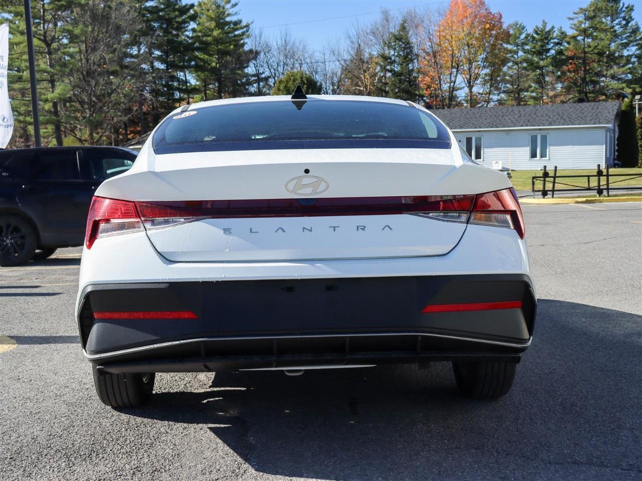 2025 Hyundai Elantra ESSENTIAL 4DR SEDAN Photo