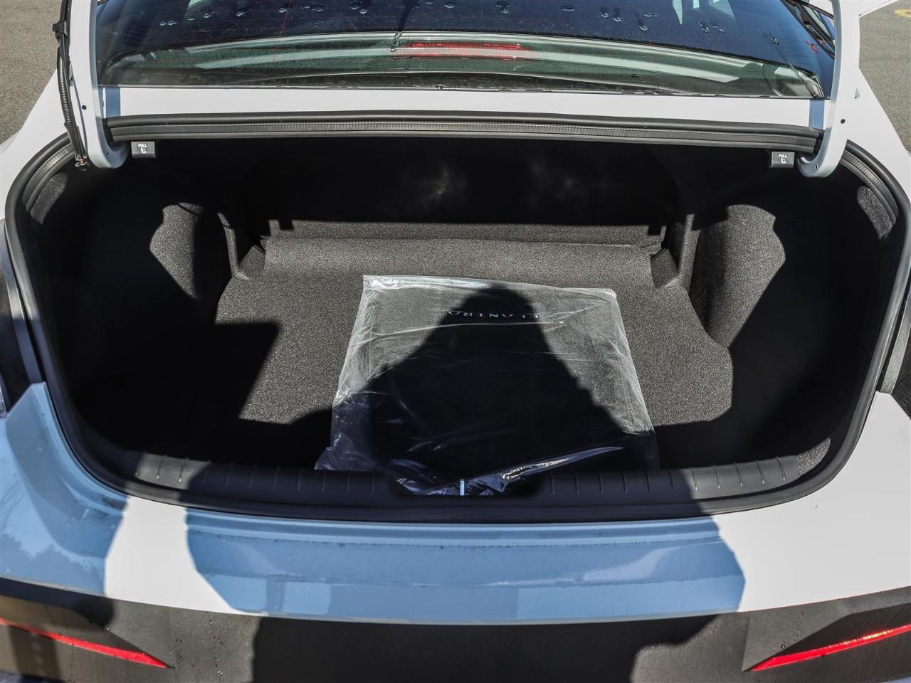 2025 Hyundai Elantra ESSENTIAL 4DR SEDAN Photo