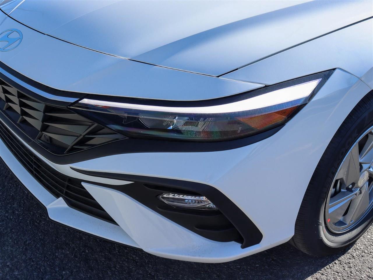 2025 Hyundai Elantra ESSENTIAL 4DR SEDAN Photo
