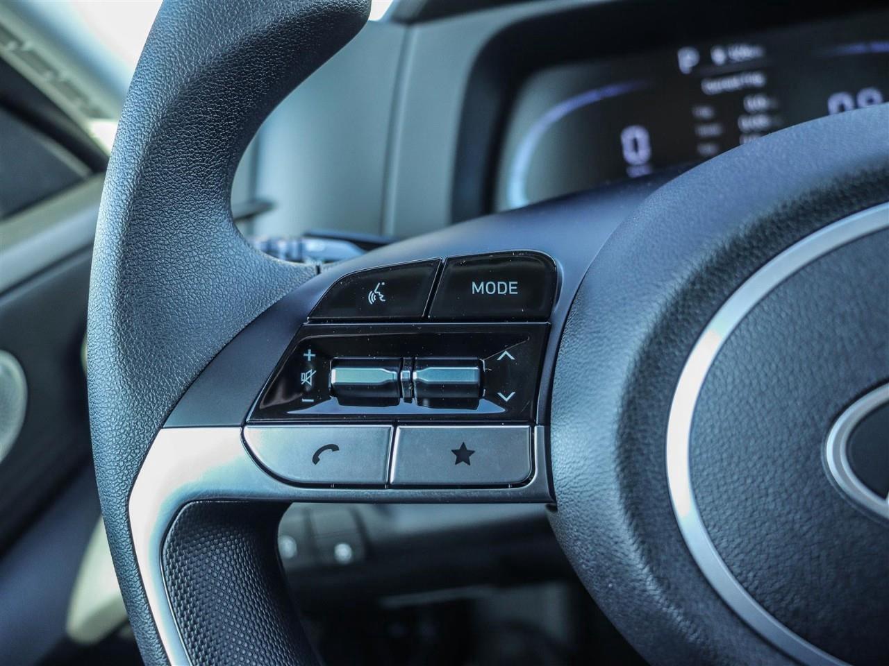 2025 Hyundai Elantra ESSENTIAL 4DR SEDAN Photo