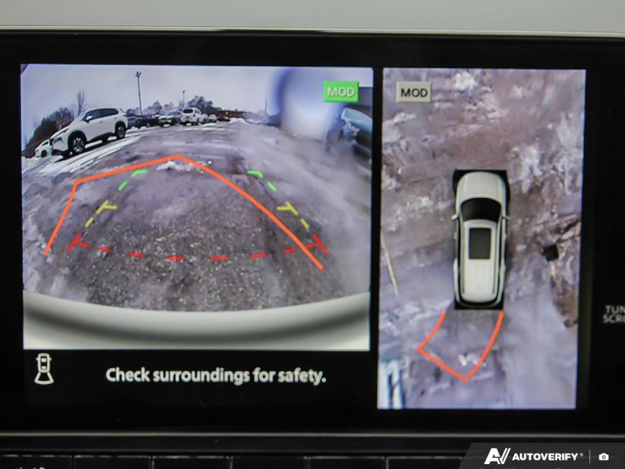 2022 Nissan Pathfinder SL 4dr 4x4 Photo