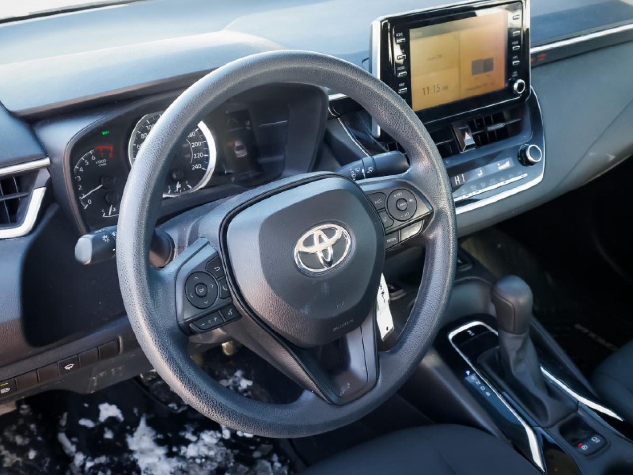 2020 Toyota Corolla LE Photo