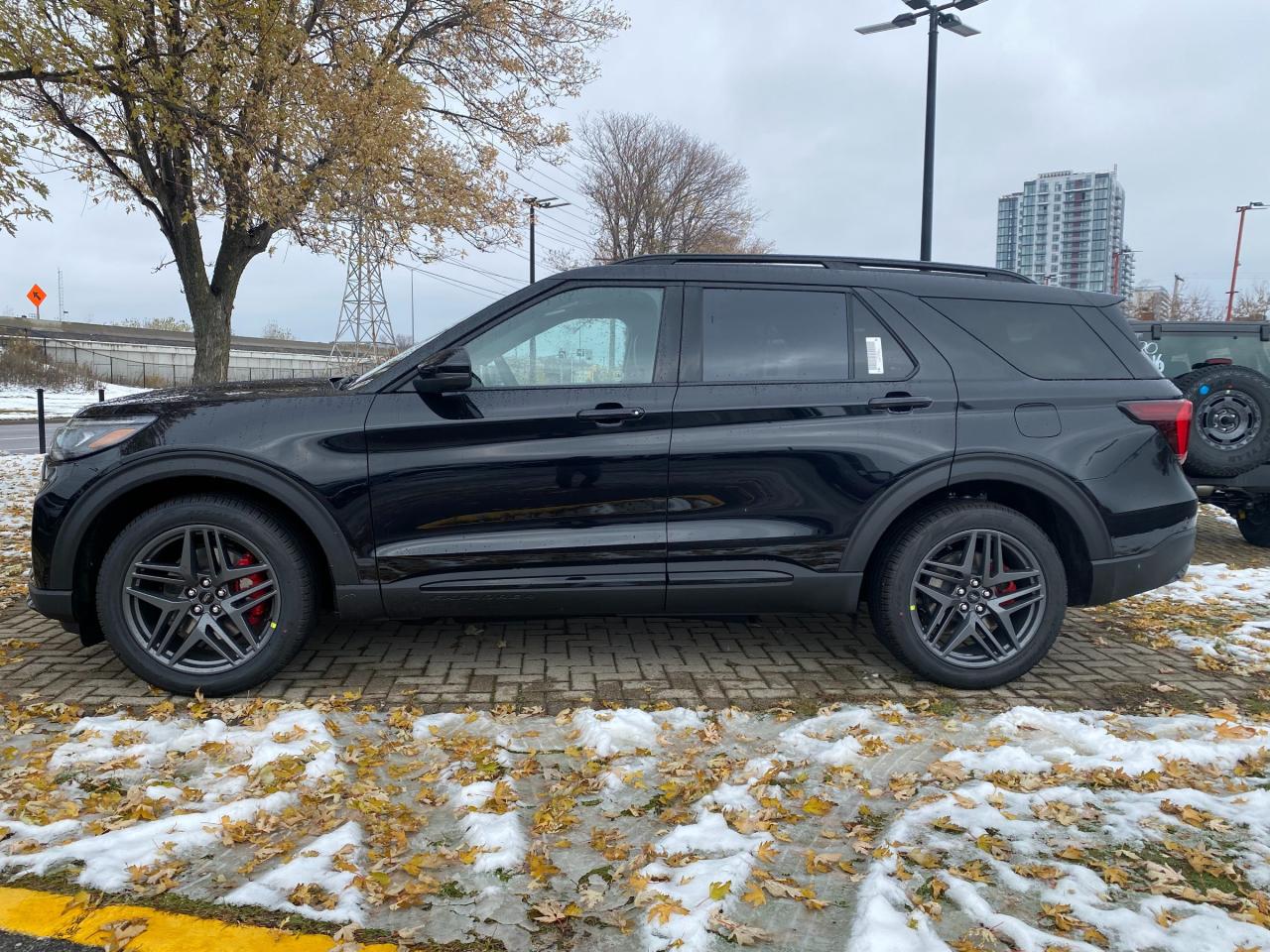 2026 Ford Explorer ST 4dr 4x4 Photo