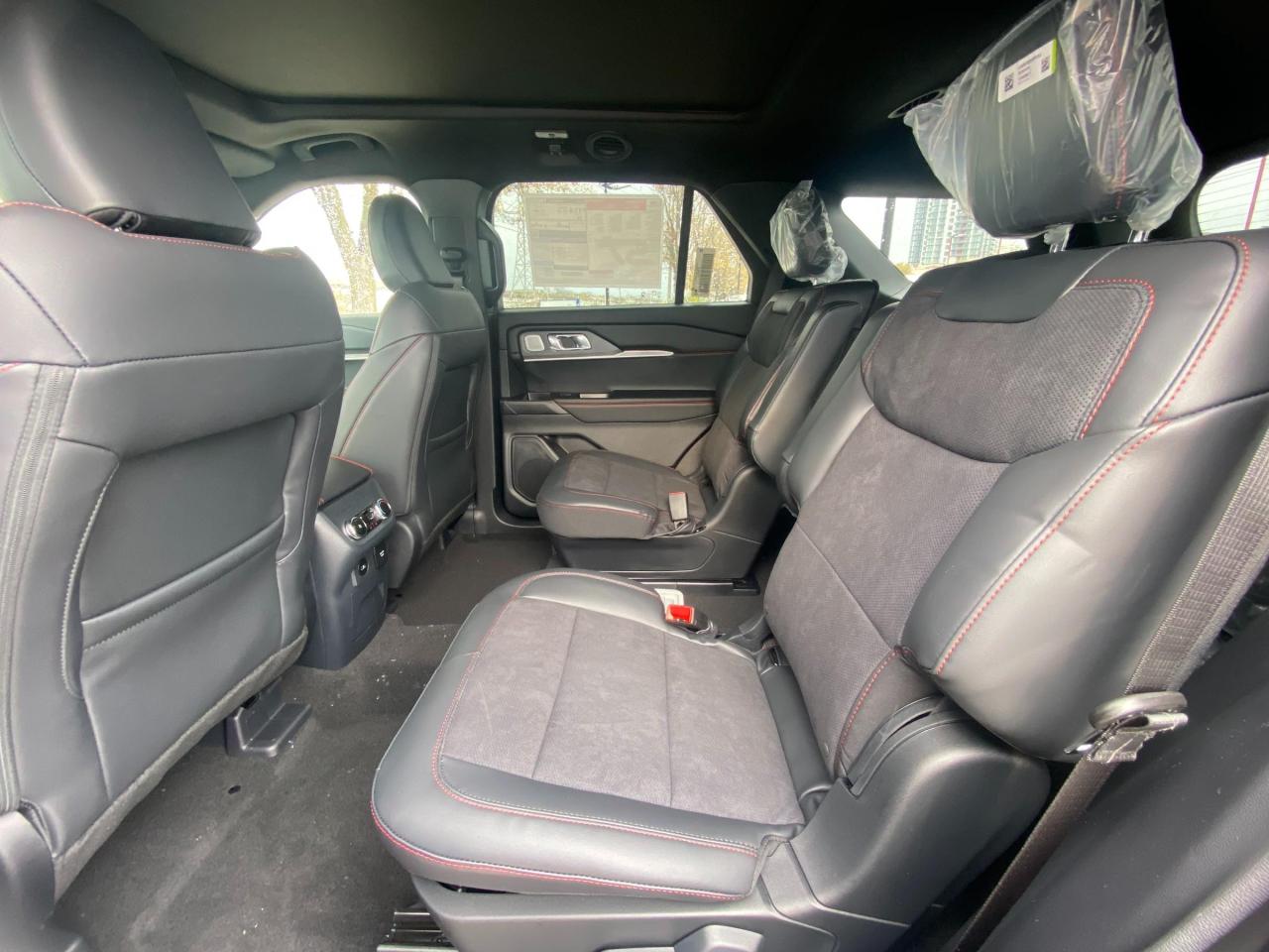 2026 Ford Explorer ST 4dr 4x4 Photo