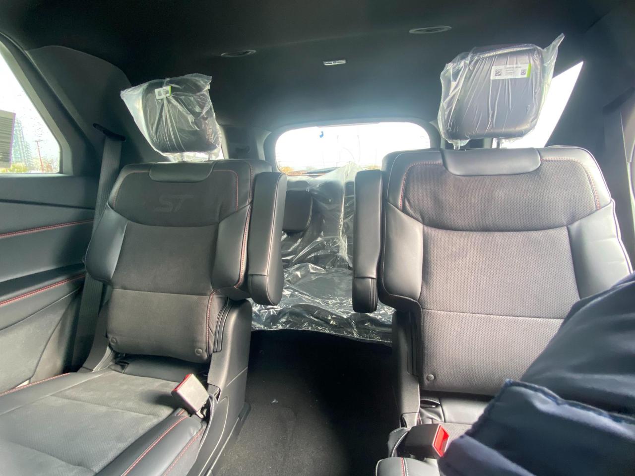 2026 Ford Explorer ST 4dr 4x4 Photo