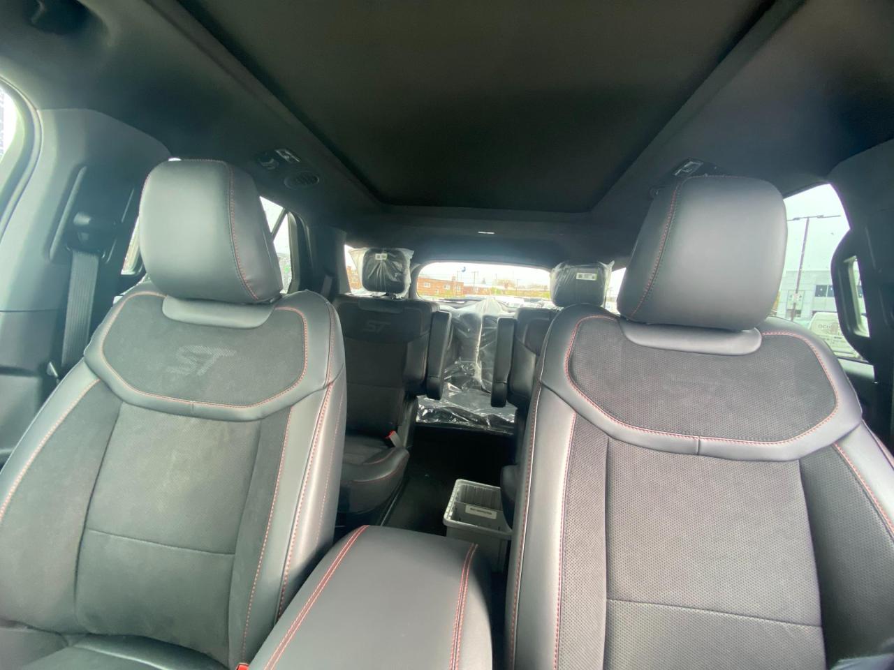 2026 Ford Explorer ST 4dr 4x4 Photo