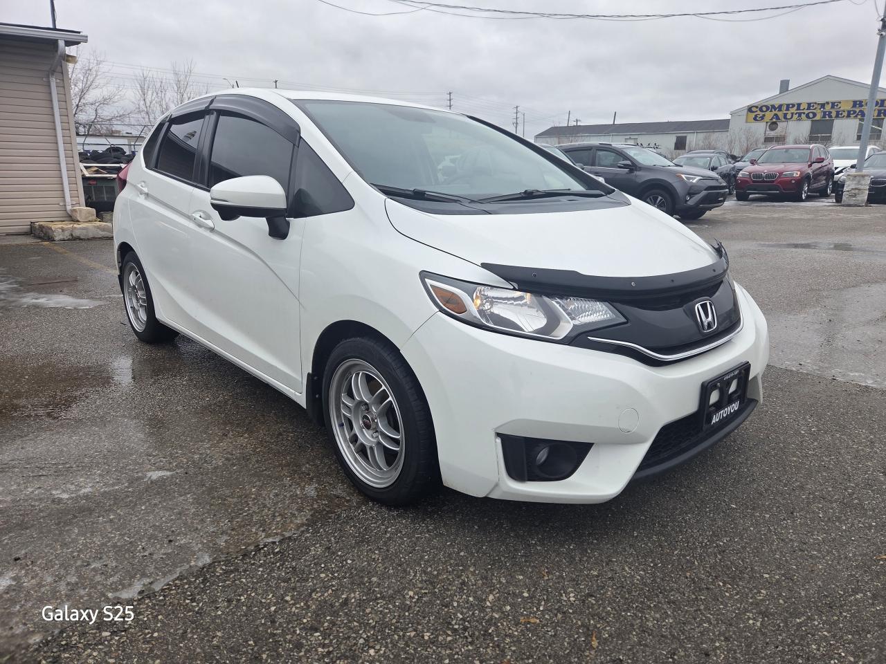2015 Honda Fit EX-L  NAVI LEATHER ROOF BLUETHOOT $12,988.00 Photo
