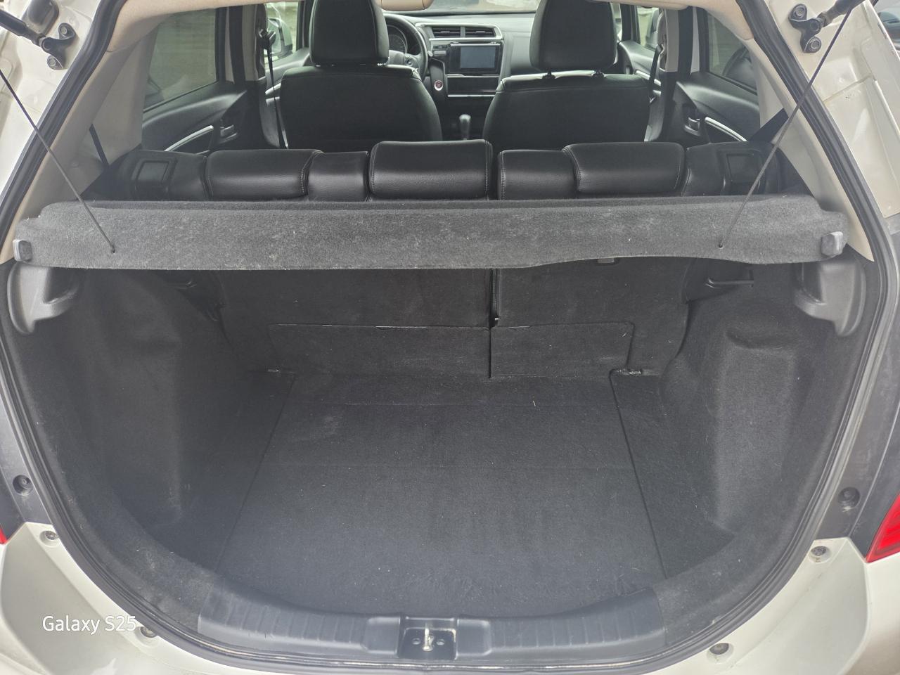 2015 Honda Fit EX-L  NAVI LEATHER ROOF BLUETHOOT $12,988.00 Photo