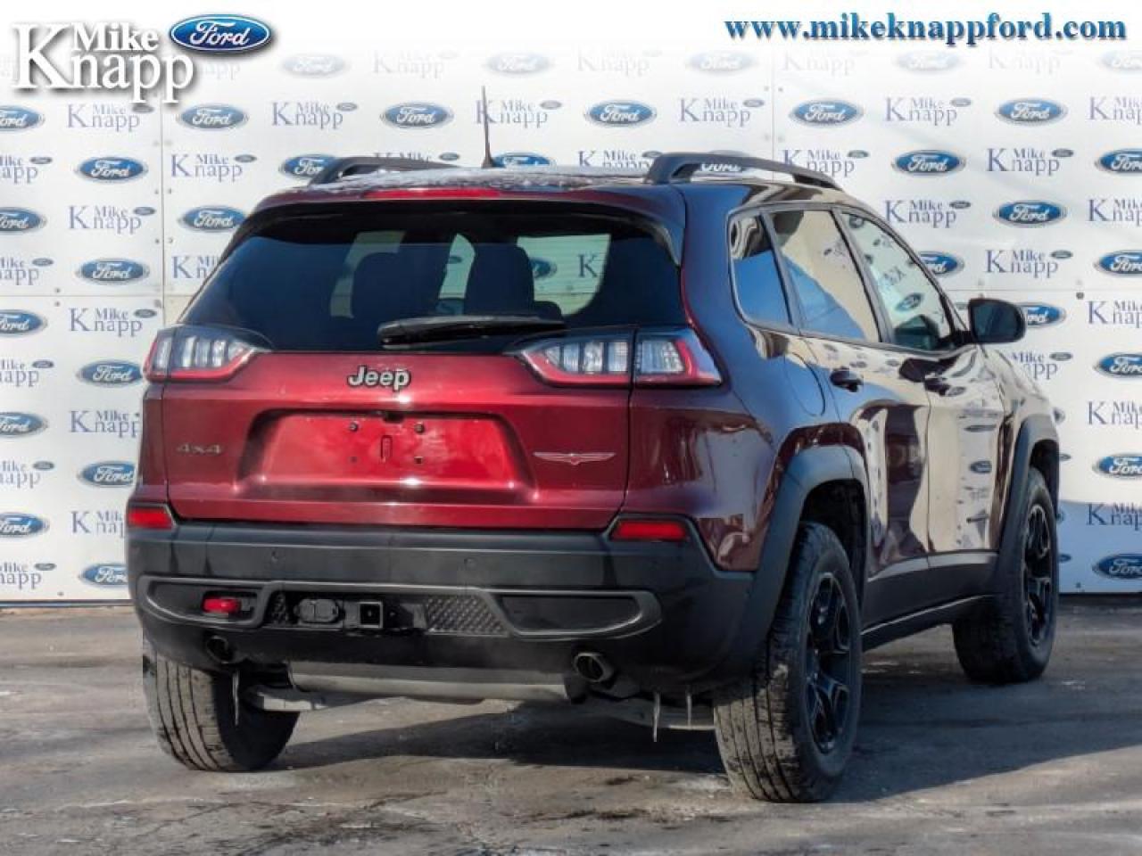 2020 Jeep Cherokee Trailhawk Photo