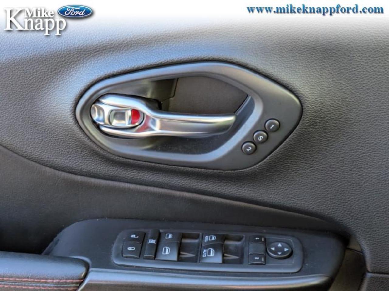 2020 Jeep Cherokee Trailhawk Photo