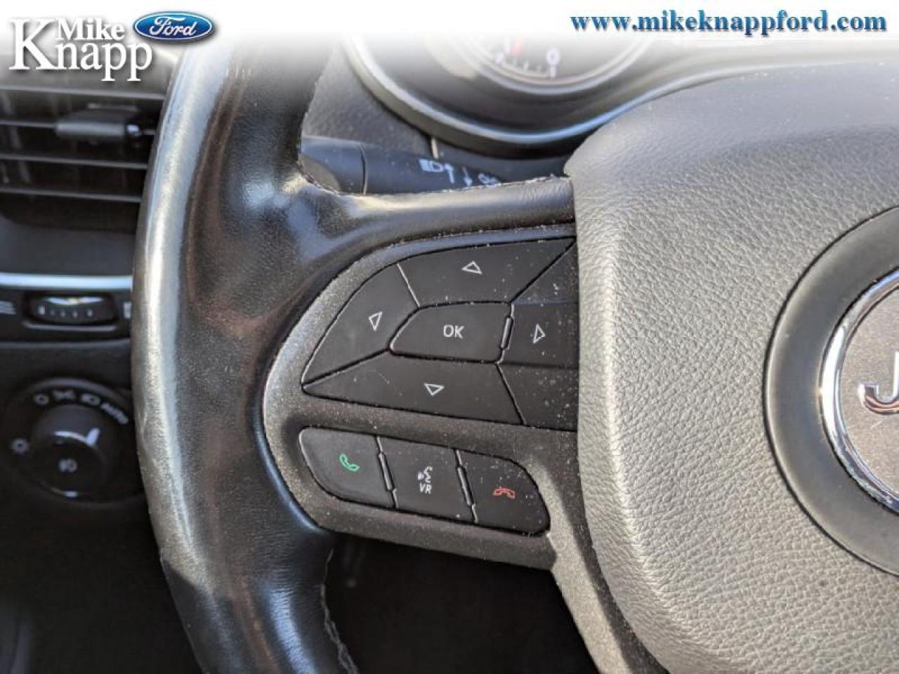 2020 Jeep Cherokee Trailhawk Photo