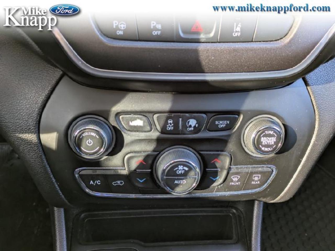 2020 Jeep Cherokee Trailhawk Photo