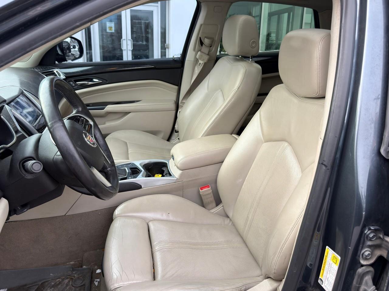 2013 Cadillac SRX PremiumAS-TRADED, ACCIDENT-FREE, AWD, SUNROOF, BOS Photo