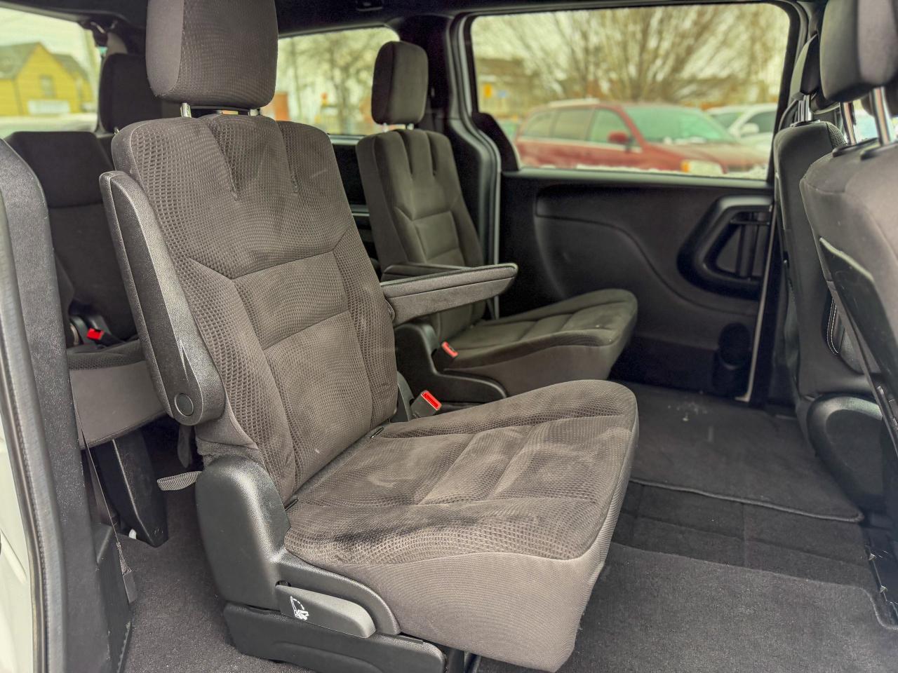 2019 Dodge Grand Caravan SXT/CAMERA/NO ACCIDENTS/REMOTE/STW'N GO/3.6L Photo