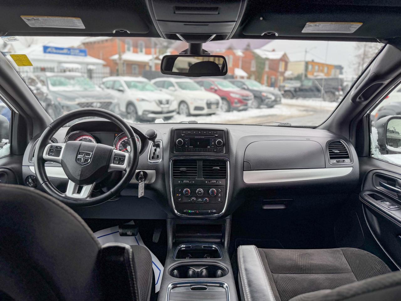 2019 Dodge Grand Caravan SXT/CAMERA/NO ACCIDENTS/REMOTE/STW'N GO/3.6L Photo