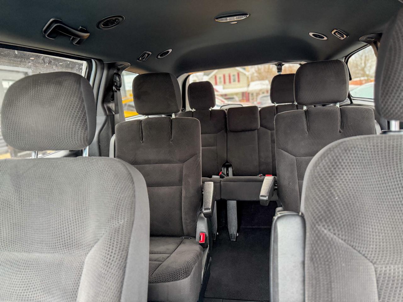 2019 Dodge Grand Caravan SXT/CAMERA/NO ACCIDENTS/REMOTE/STW'N GO/3.6L Photo