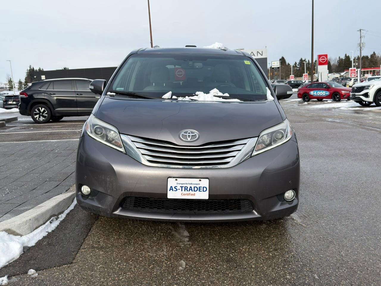 2017 Toyota Sienna XLECERTIFIED AS-TRADED, ONE-OWNER, ACCIDENT-FREE, Photo