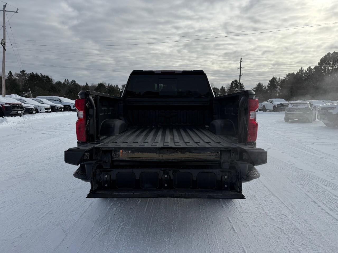 2023 Chevrolet SILVERADO 2500HD 4WD Crew Cab 159  LT Photo