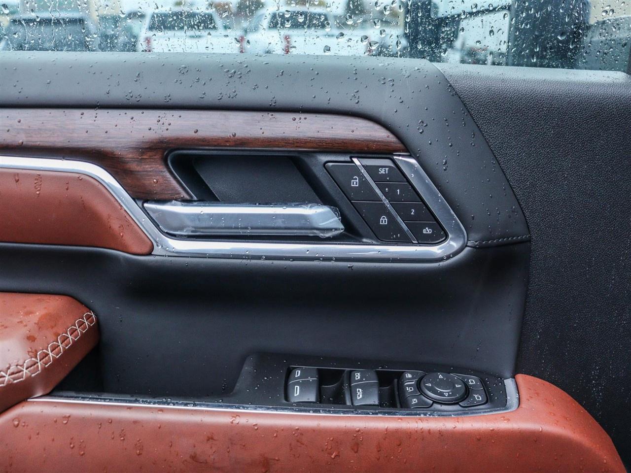 2026 GMC SIERRA 2500HD Crew Cab Standard Box 4-Wheel Drive Denali Ultimate Photo