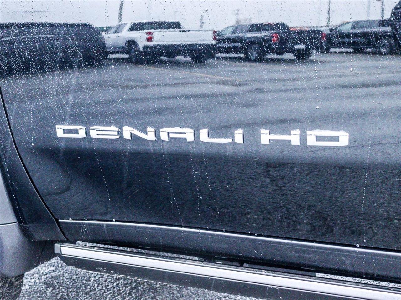 2026 GMC SIERRA 2500HD Crew Cab Standard Box 4-Wheel Drive Denali Ultimate Photo