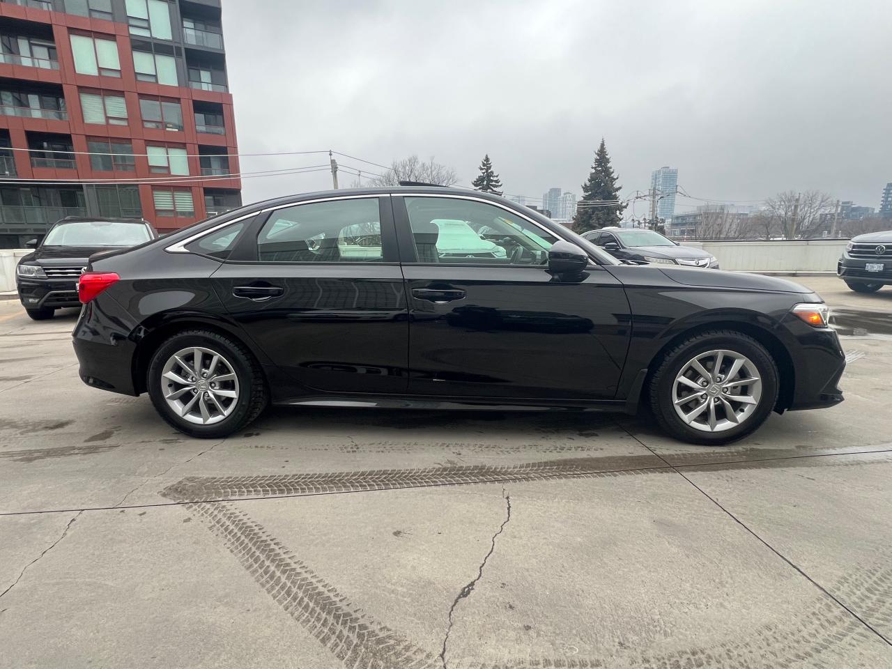 2024 Honda Civic EX 4dr Sedan Photo