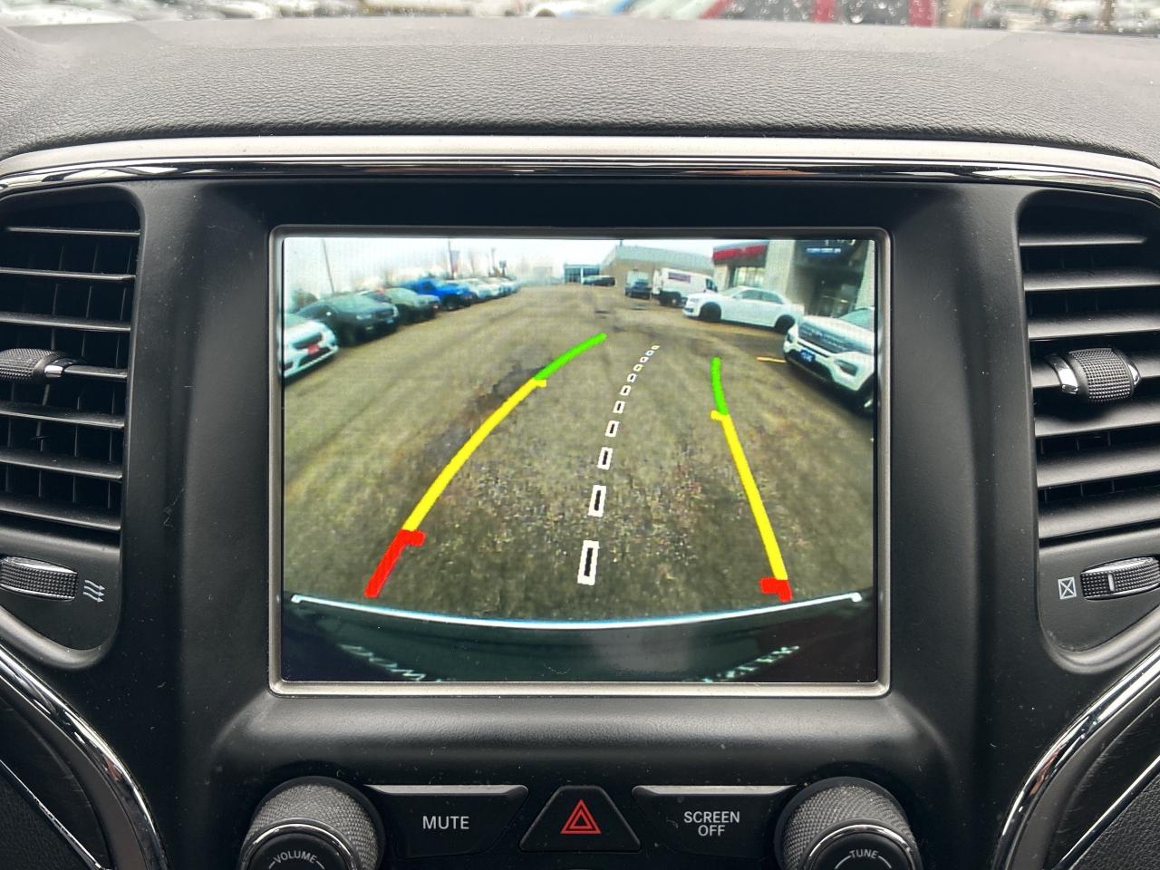 2018 Jeep Grand Cherokee Limited 4x4, Luxury Group II Photo