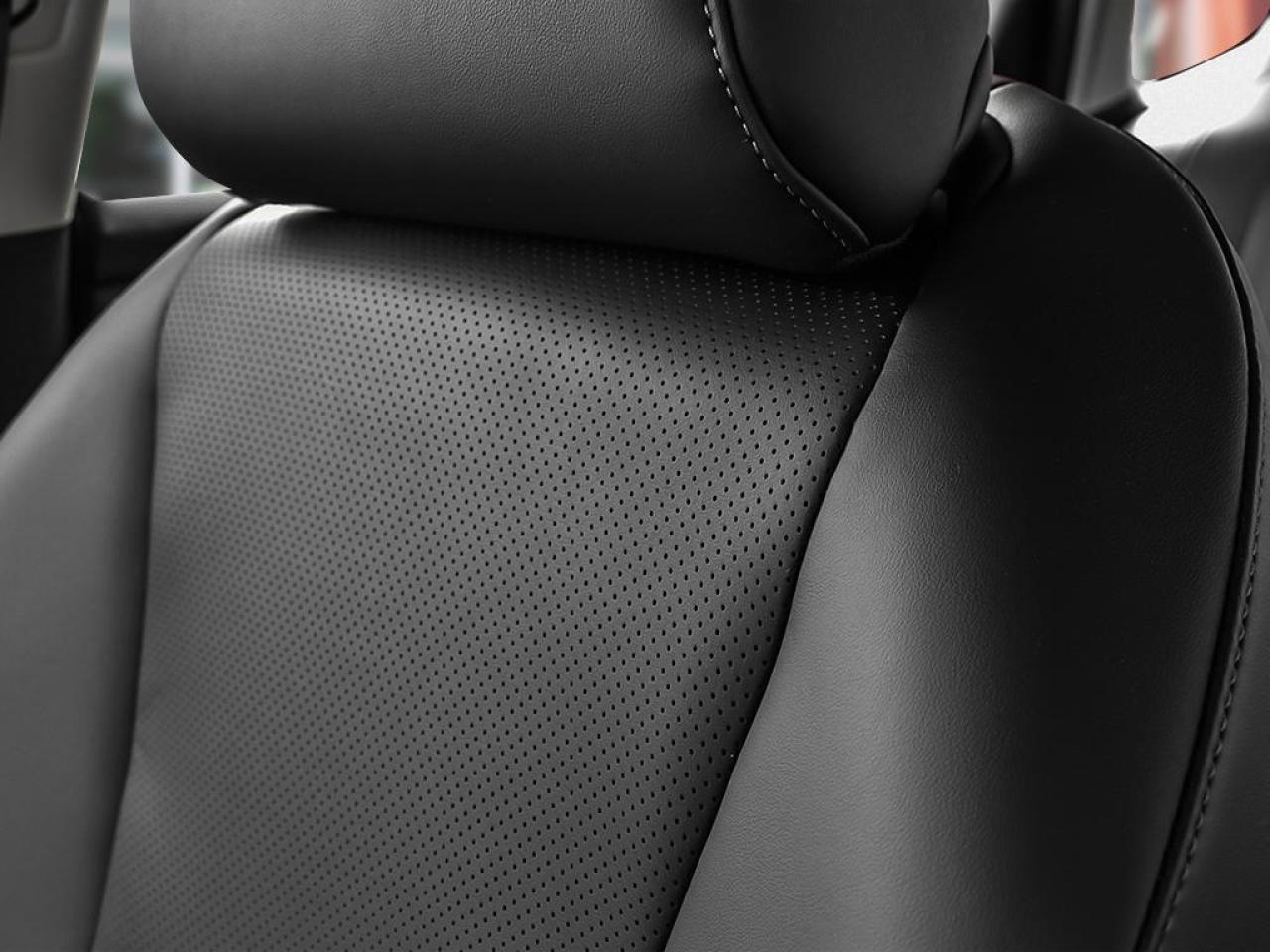 2025 Honda Accord Hybrid Touring 4dr Sedan Photo