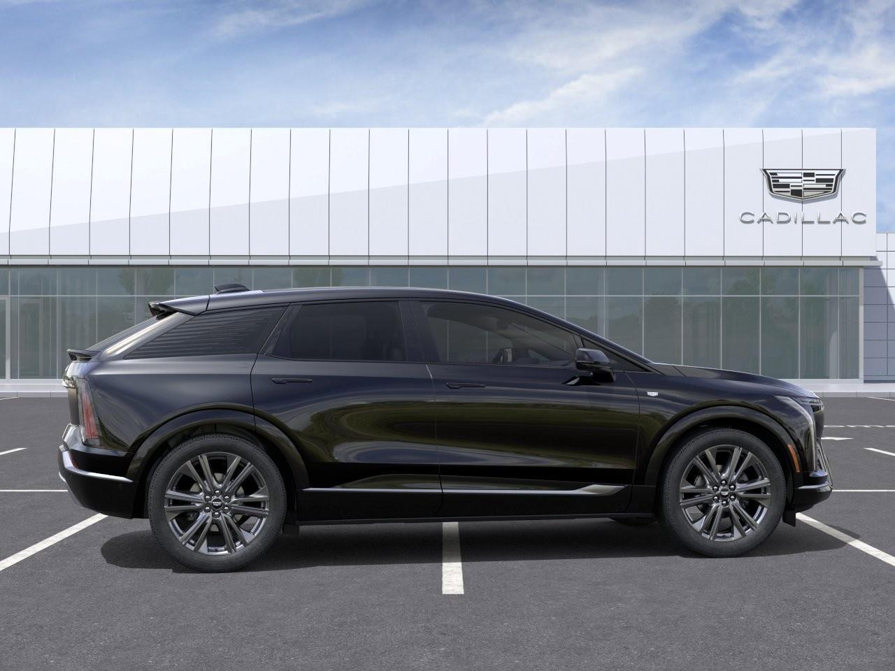 2026 Cadillac OPTIQ Premium Sport 4dr Photo