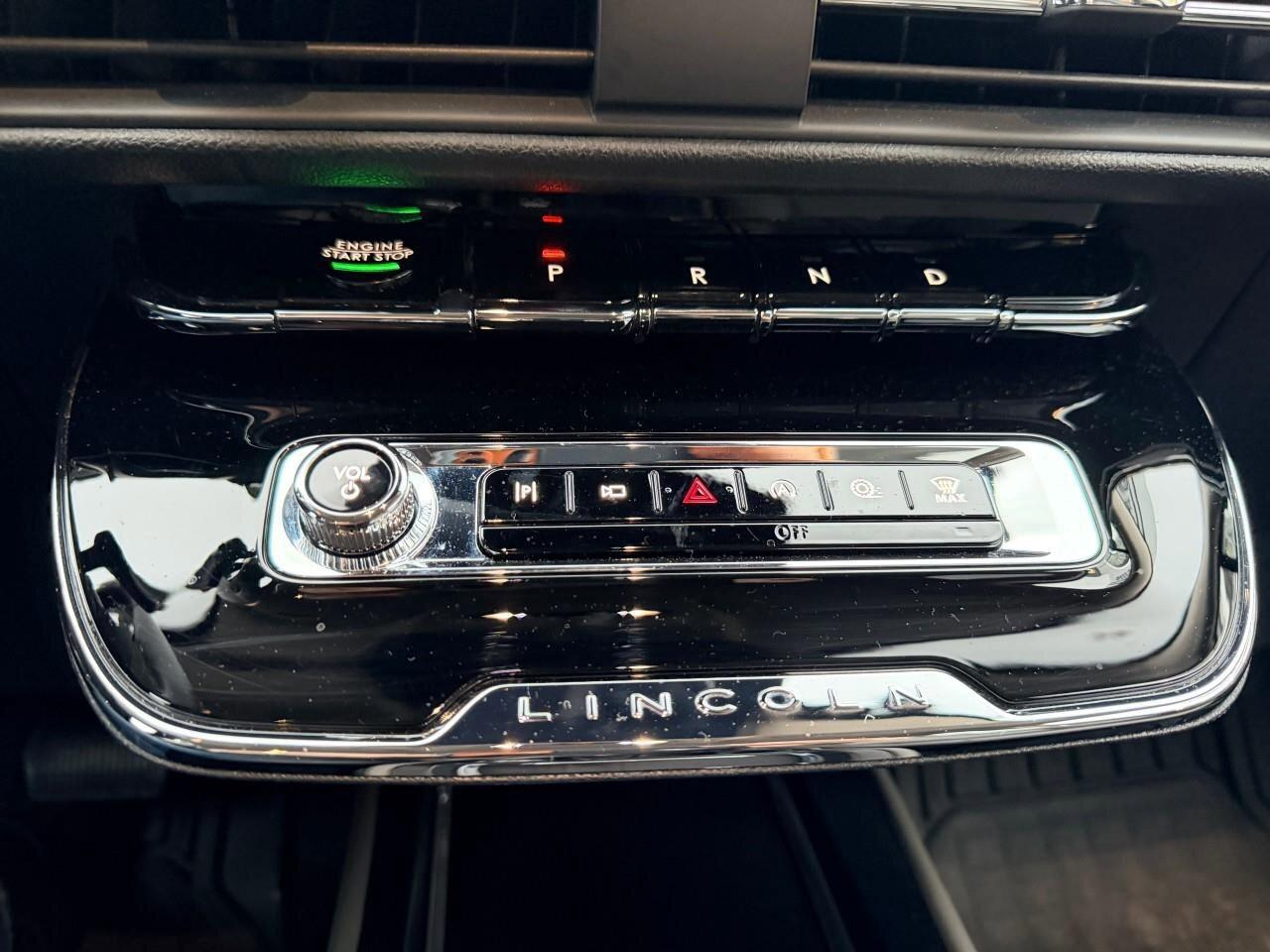 2024 Lincoln Corsair PremierePREMIERE, 2.0L 4 CYLINDER, AWD, LEATHER, A Photo
