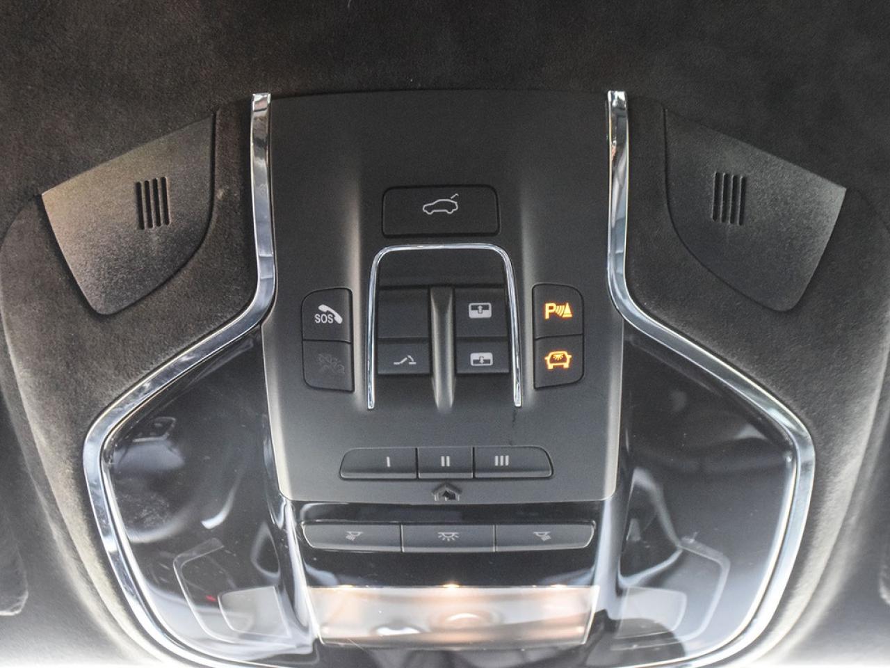 2022 Maserati Ghibli Modena Q4 4dr All-Wheel Drive Sedan Photo