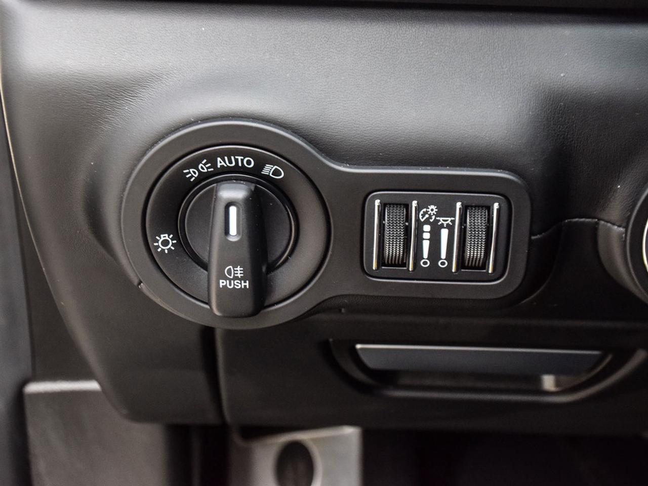 2022 Maserati Ghibli Modena Q4 4dr All-Wheel Drive Sedan Photo