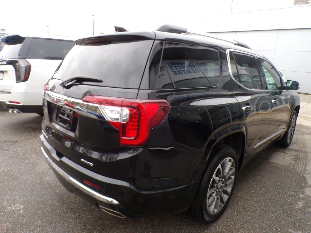 2022 GMC Acadia Denali All-wheel Drive Photo