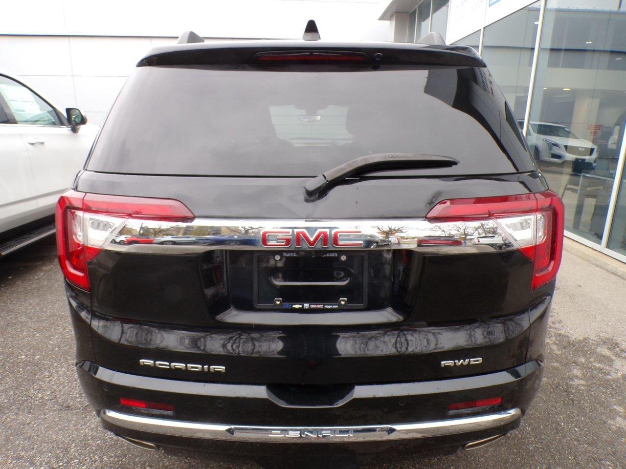 2022 GMC Acadia Denali All-wheel Drive Photo