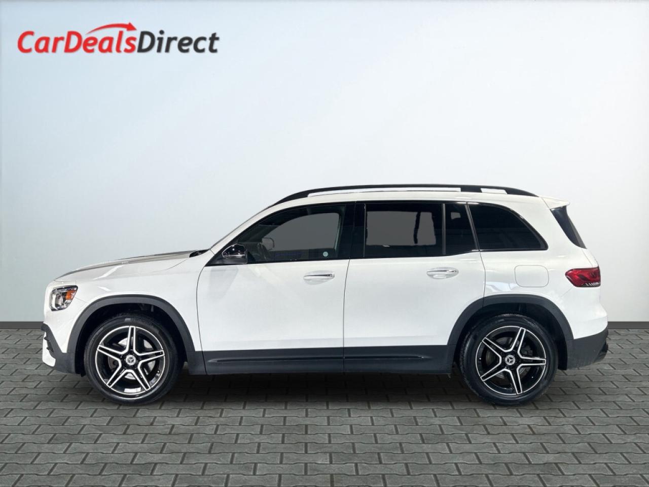 2022 Mercedes-Benz GLB GLB 250 AMG PKG/  4MATIC/Clean carfax/NAVI/Sunroof Photo2