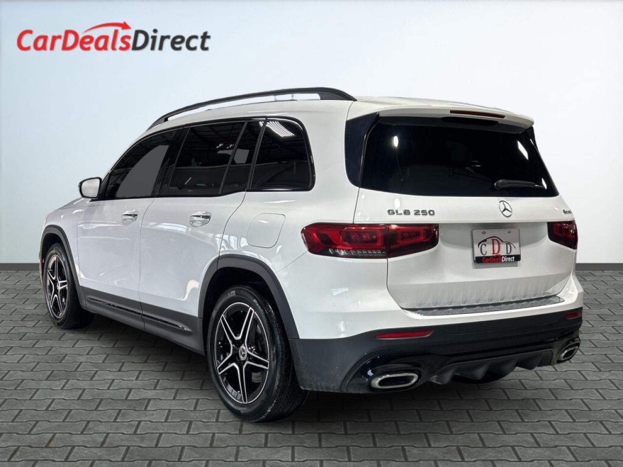 2022 Mercedes-Benz GLB GLB 250 AMG PKG/  4MATIC/Clean carfax/NAVI/Sunroof Photo4