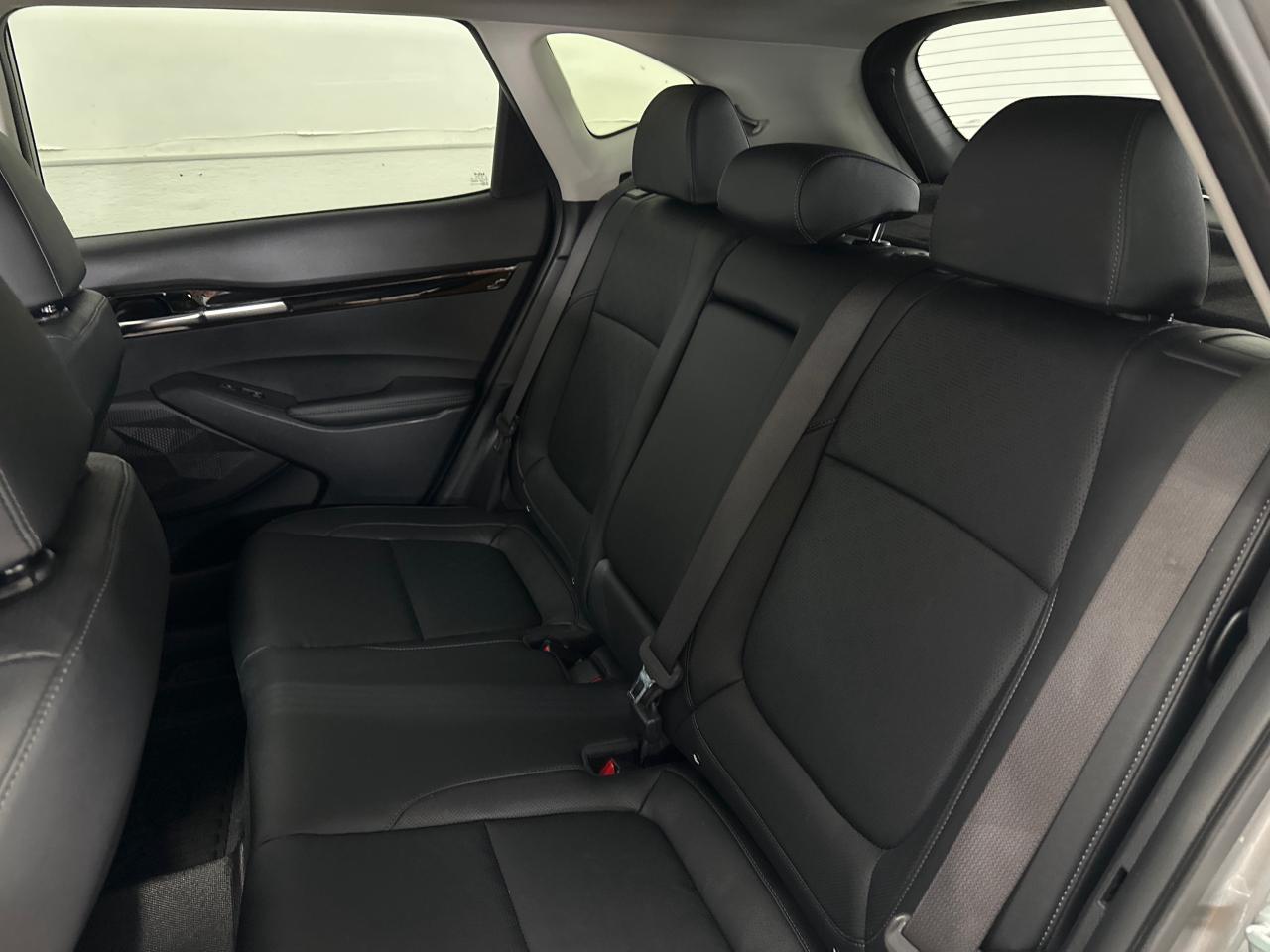 2023 Kia Seltos SX Turbo w/Black Interior 4dr All-Wheel Drive Photo