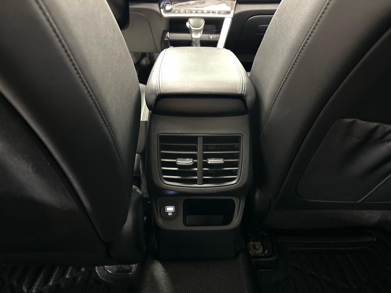 2023 Kia Seltos SX Turbo w/Black Interior 4dr All-Wheel Drive Photo