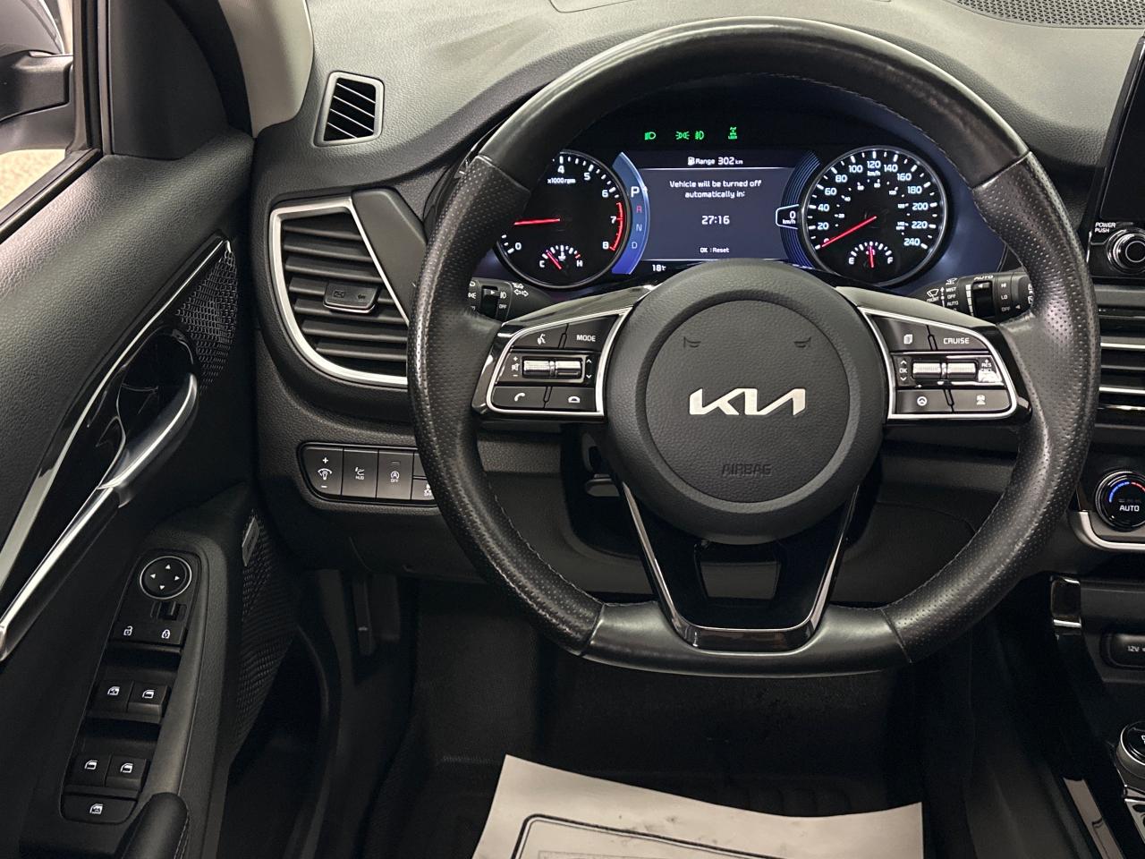 2023 Kia Seltos SX Turbo w/Black Interior 4dr All-Wheel Drive Photo