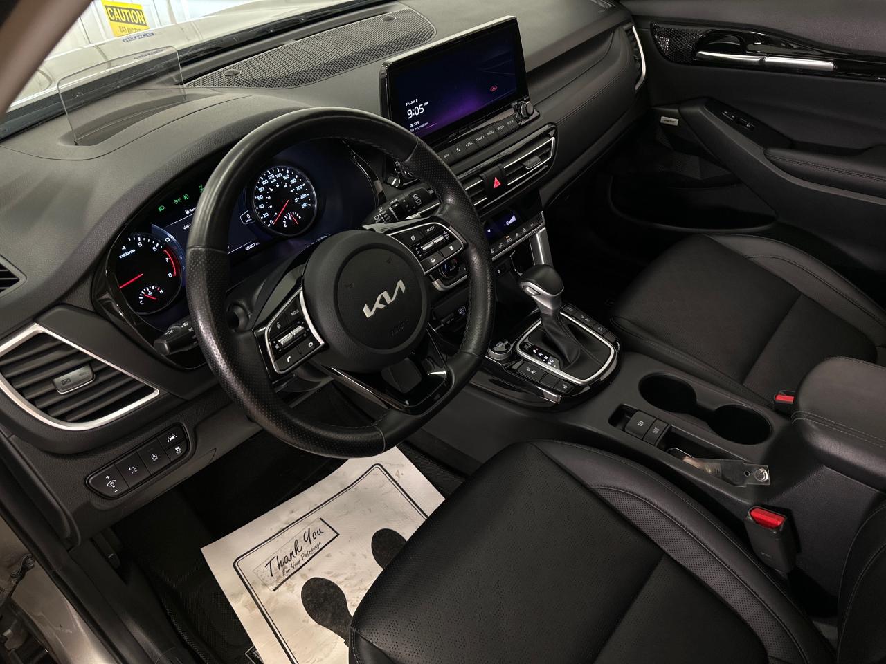 2023 Kia Seltos SX Turbo w/Black Interior 4dr All-Wheel Drive Photo