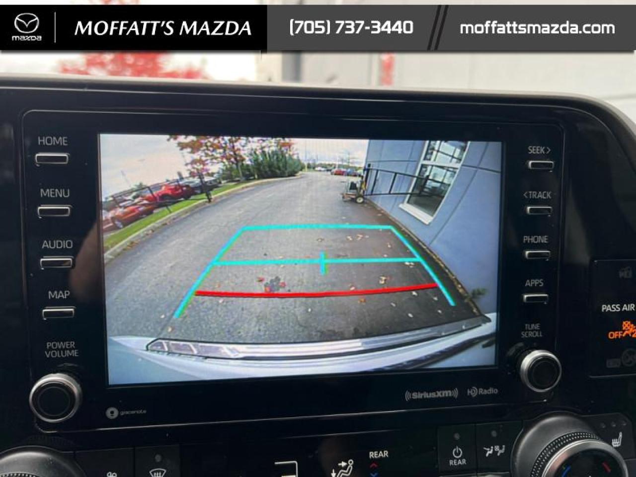 2022 Toyota Highlander XLE Photo