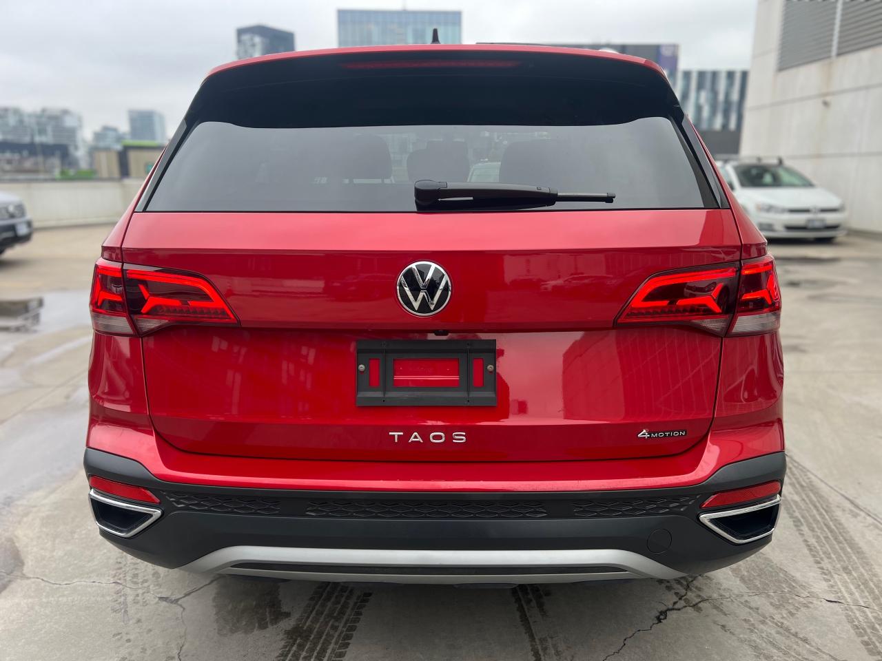 2022 Volkswagen Taos Comfortline 4dr All-Wheel Drive 4MOTION Photo